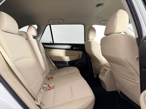 Used 2019 Subaru Outback 2.5i Premium AWD/4WD image 32