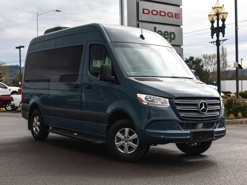 Used 2019 Mercedes-Benz Sprinter 2500 image 1