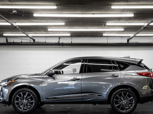 New 2025 Acura RDX A-Spec image 2