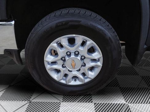 Certified 2022 Chevrolet Silverado 2500 LTZ w/ LTZ Convenience Package AWD/4WD image 35