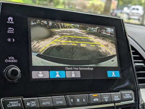 Used 2018 Honda Odyssey EX-L image 18