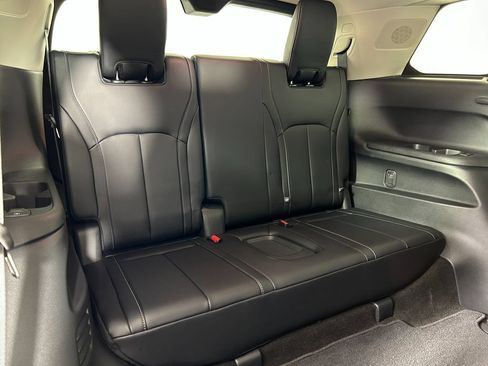 Used 2023 INFINITI QX60 Sensory w/ Vision Package AWD/4WD image 28
