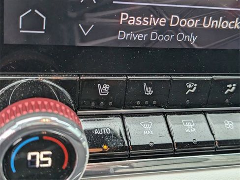 Certified 2024 GMC Canyon AT4X image 16