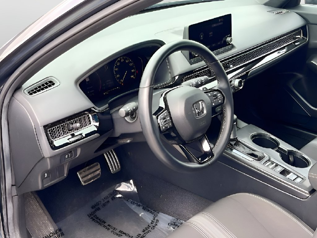 Used 2025 Honda Civic Sport image 9
