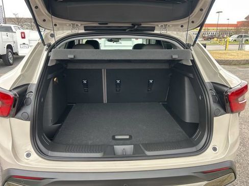 New 2026 Chevrolet Trax ACTIV w/ Driver Confidence Package image 28