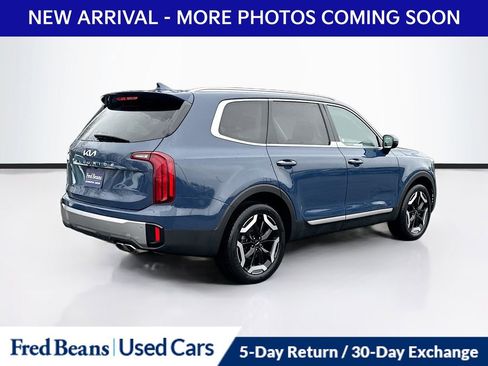 Used 2025 Kia Telluride S image 8