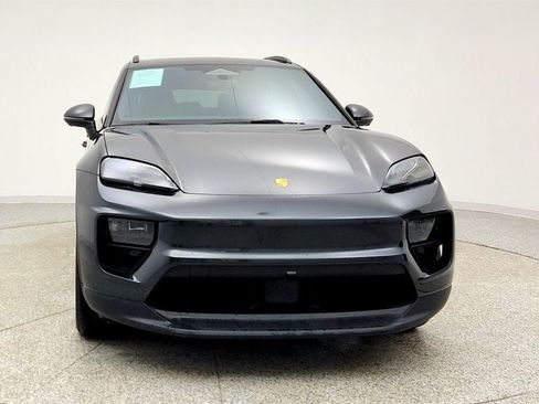 Used 2025 Porsche Macan 4 Electric AWD/4WD image 2