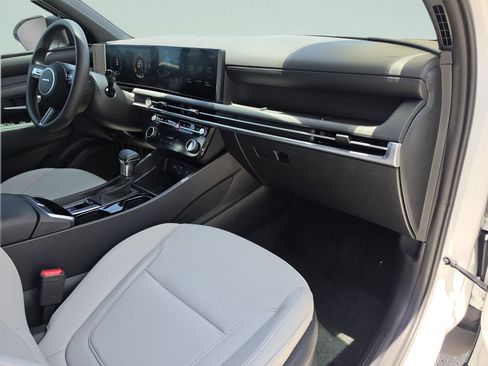 New 2026 Hyundai Santa Cruz SEL FWD image 14