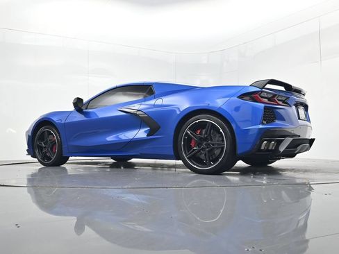 Used 2022 Chevrolet Corvette Stingray Premium Conv w/ Z51 Performance Package RWD image 53