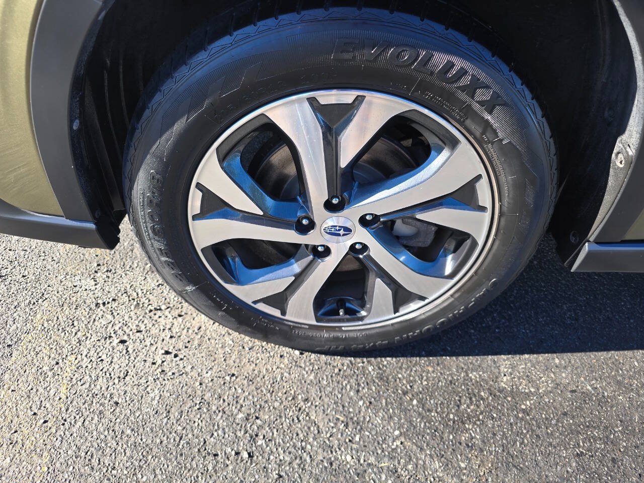 Used 2020 Subaru Outback Limited w/ Popular Package #2 AWD/4WD image 12