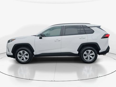 Used 2021 Toyota RAV4 LE FWD image 10