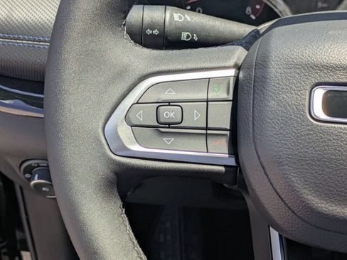 New 2026 Jeep Compass Latitude AWD/4WD image 17