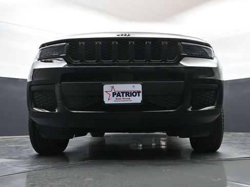 Used 2022 Jeep Grand Cherokee L Laredo AWD/4WD image 41