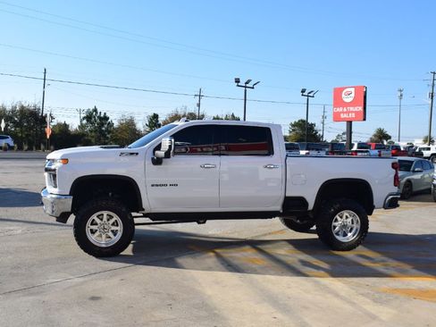 Used 2021 Chevrolet Silverado 2500 LTZ image 6