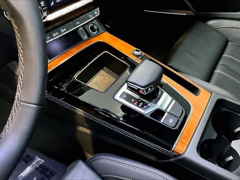 Used 2023 Audi Q5 2.0T Premium Plus w/ Premium Plus Package image 17