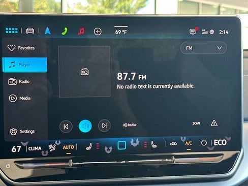 New 2025 Volkswagen ID.4 Pro image 17