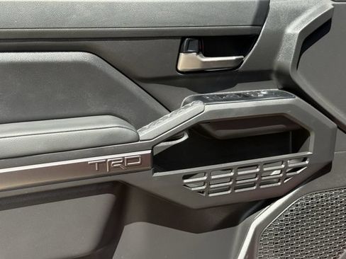 Used 2025 Toyota Tacoma TRD Sport AWD/4WD image 26