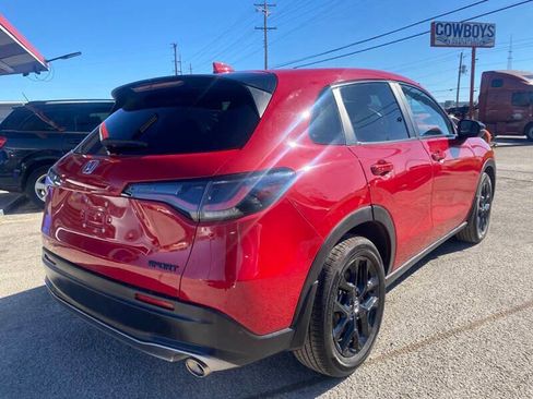 Used 2025 Honda HR-V Sport image 5