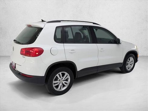 Used 2017 Volkswagen Tiguan S FWD image 5