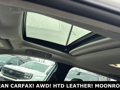 Used 2023 Toyota Corolla Cross XLE w/ Convenience Package image 7