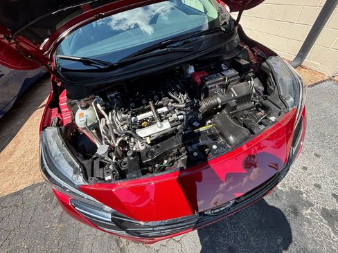 Used 2025 Nissan Versa SV FWD image 27