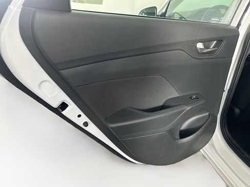 Used 2022 Hyundai Accent SEL FWD image 24
