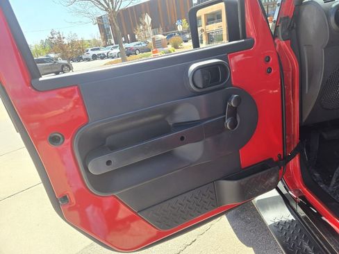 Used 2010 Jeep Wrangler Unlimited Sport AWD/4WD image 14