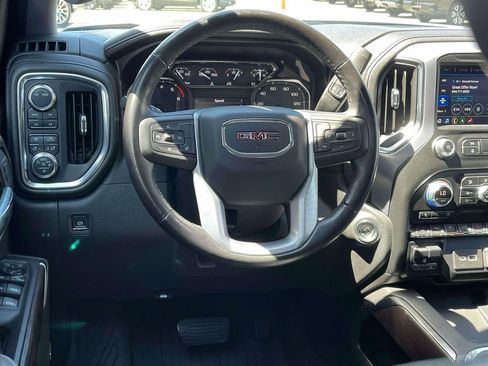 Used 2021 GMC Sierra 1500 SLT w/ SLT Convenience Package AWD/4WD image 13