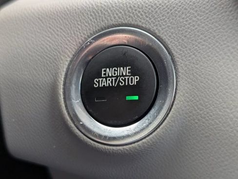 Used 2022 GMC Terrain SLT FWD image 25