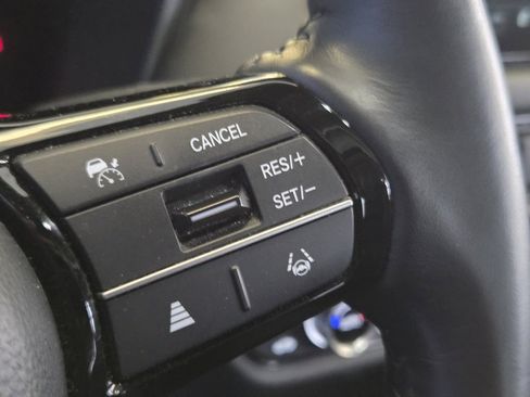 Used 2023 Honda HR-V EX-L image 31