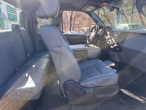 Used 2016 Ford F250 XL w/ XL Appearance Package image 8