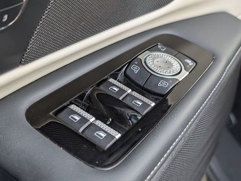 Used 2025 Lincoln Nautilus Reserve AWD/4WD image 27
