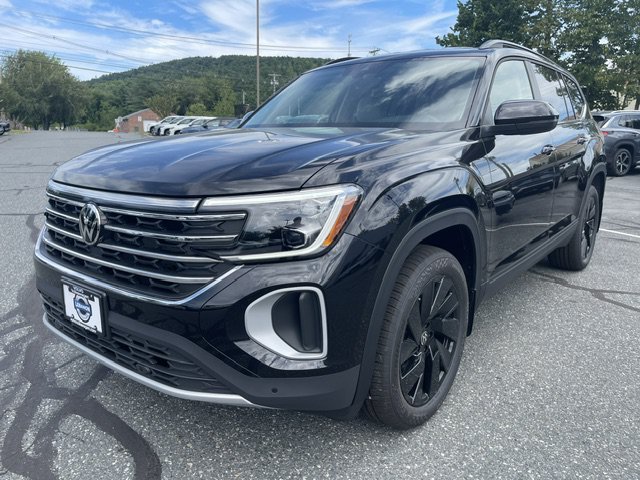 New 2026 Volkswagen Atlas SE AWD/4WD image 1