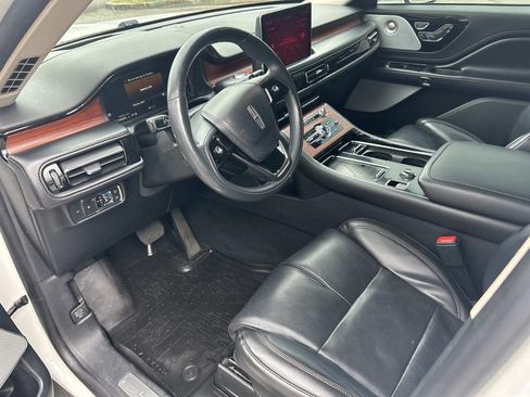Used 2021 Lincoln Aviator Reserve AWD/4WD image 16