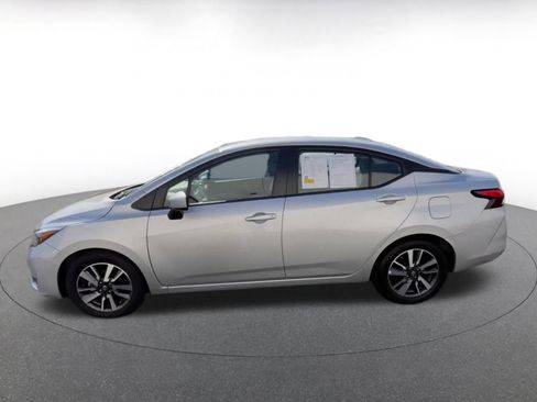 Used 2025 Nissan Versa SV FWD image 8