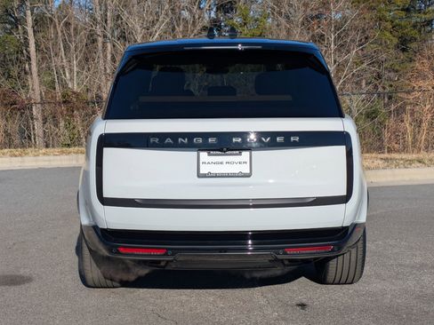 Certified 2025 Land Rover Range Rover SE image 6