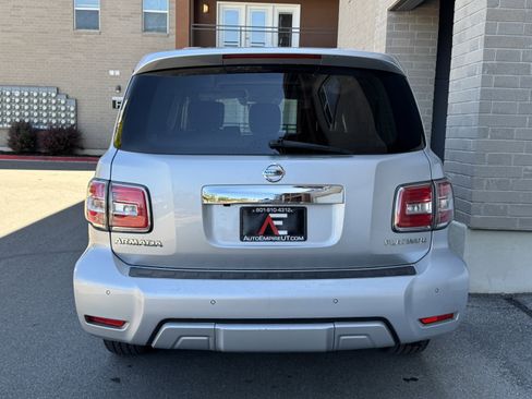 Used 2018 Nissan Armada Platinum w/ Interior Lighting Package AWD/4WD image 4