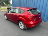 Used 2017 Ford Focus SE w/ Cold Weather Package image 3