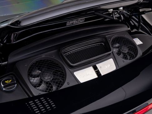 Used 2017 Porsche 911 Turbo S image 30