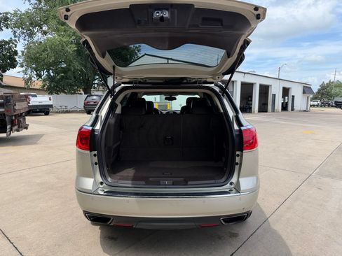 Used 2014 Buick Enclave Leather w/ Trailering Provision Package FWD image 33