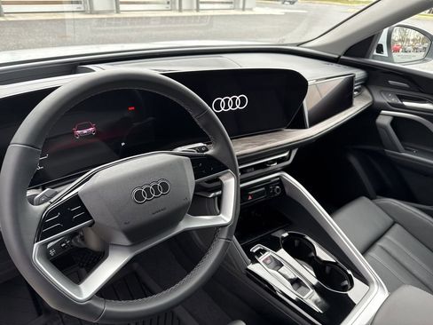New 2025 Audi Q5 Prestige image 18