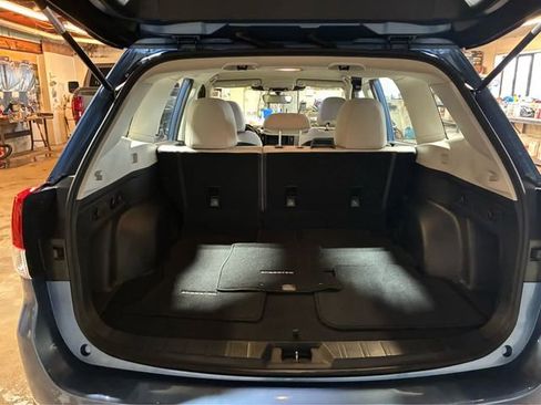 Used 2023 Subaru Forester AWD/4WD image 10