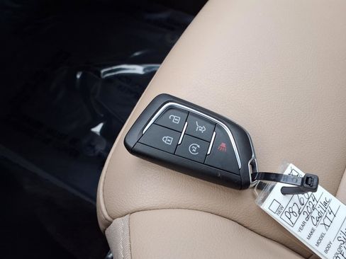 Used 2024 Cadillac XT4 Luxury FWD image 17