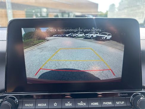 Used 2019 Kia Forte LXS FWD image 19