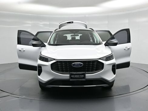 Certified 2025 Ford Escape Active w/ Tech Pack #1 FWD image 32