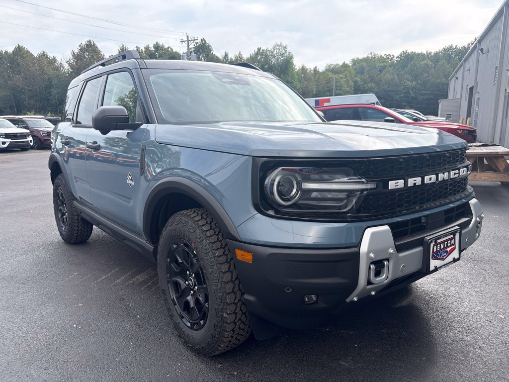 New 2026 Ford Bronco Sport Outer Banks w/ Sasquatch Outer Banks Package AWD/4WD image 2