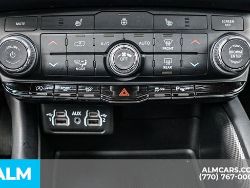 Used 2025 Dodge Durango GT RWD image 40