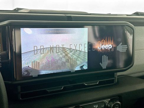 New 2026 Jeep Gladiator Sport image 15