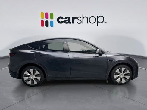 Used 2024 Tesla Model Y Long Range AWD/4WD image 6
