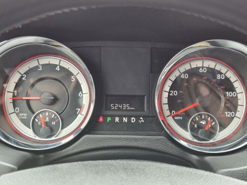 Used 2020 Dodge Grand Caravan SE FWD image 24